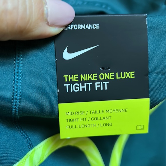 NWT Nike Dri Fit Leggings 1X - Picture 5 of 6